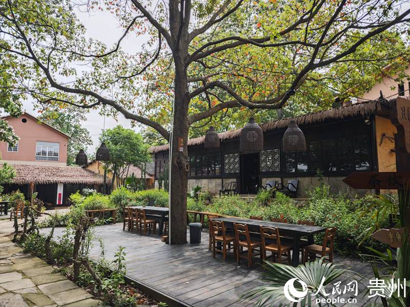 “未見山·且慢”民宿一隅。人民網 黃小桃攝