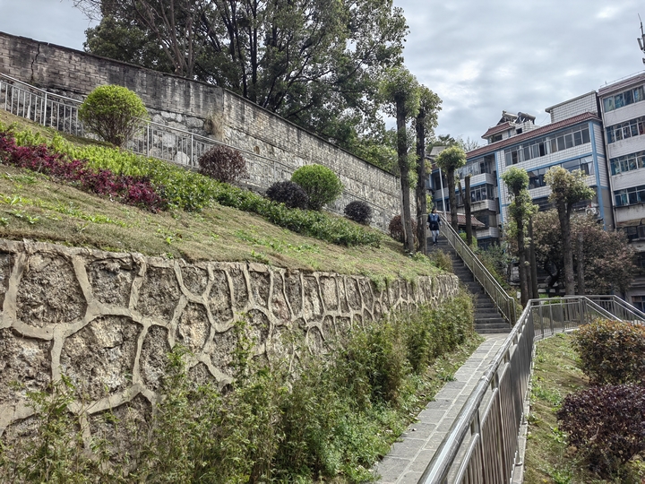 赫章口袋公園一角。