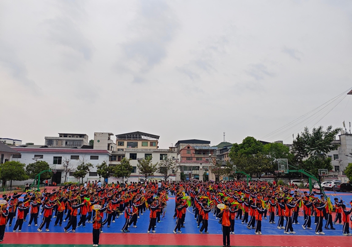 花鼓操比賽現場。