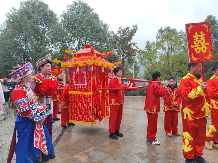 十里紅妝民俗活動(dòng)(融媒體中心 供圖).jpg