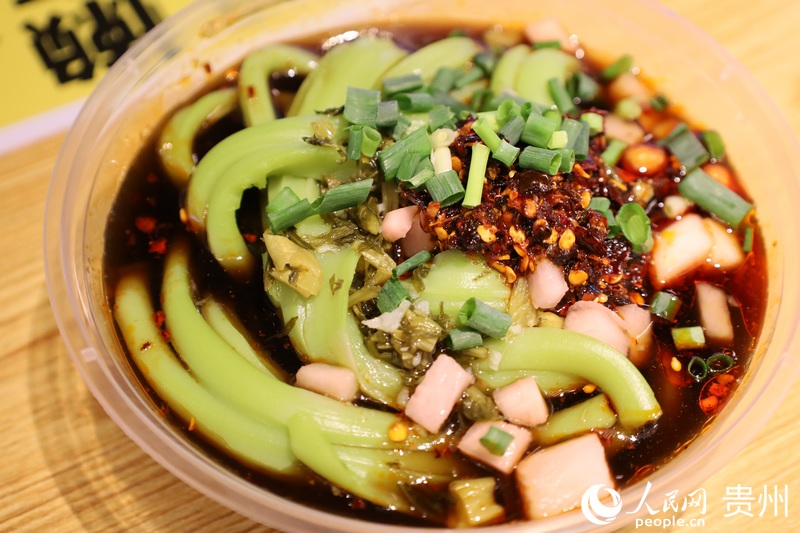 青巖米豆腐。人民網(wǎng) 潘佳倩攝