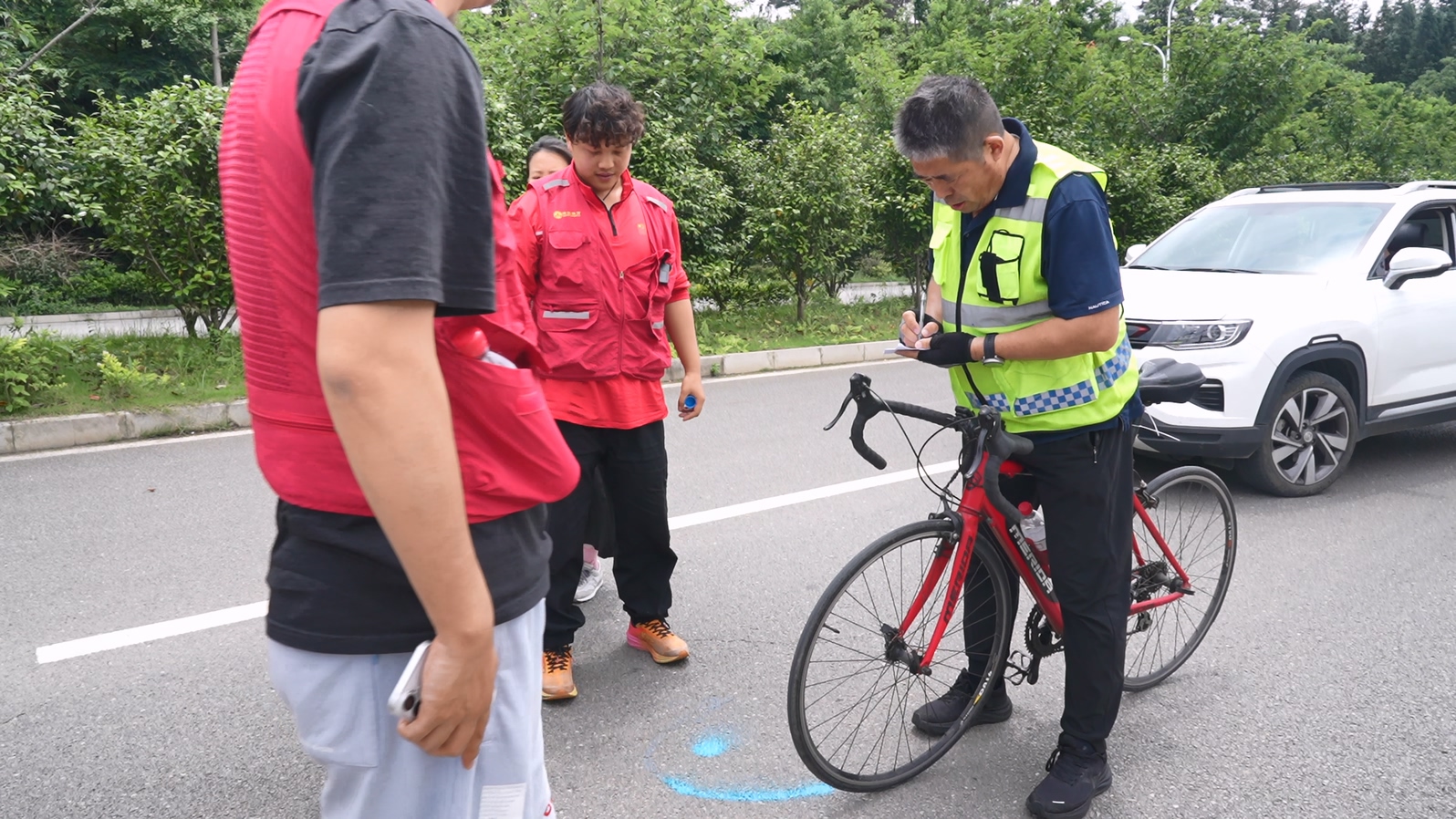 2025貴州·鎮寧黃果樹半程馬拉松賽道丈量工作圓滿完成。