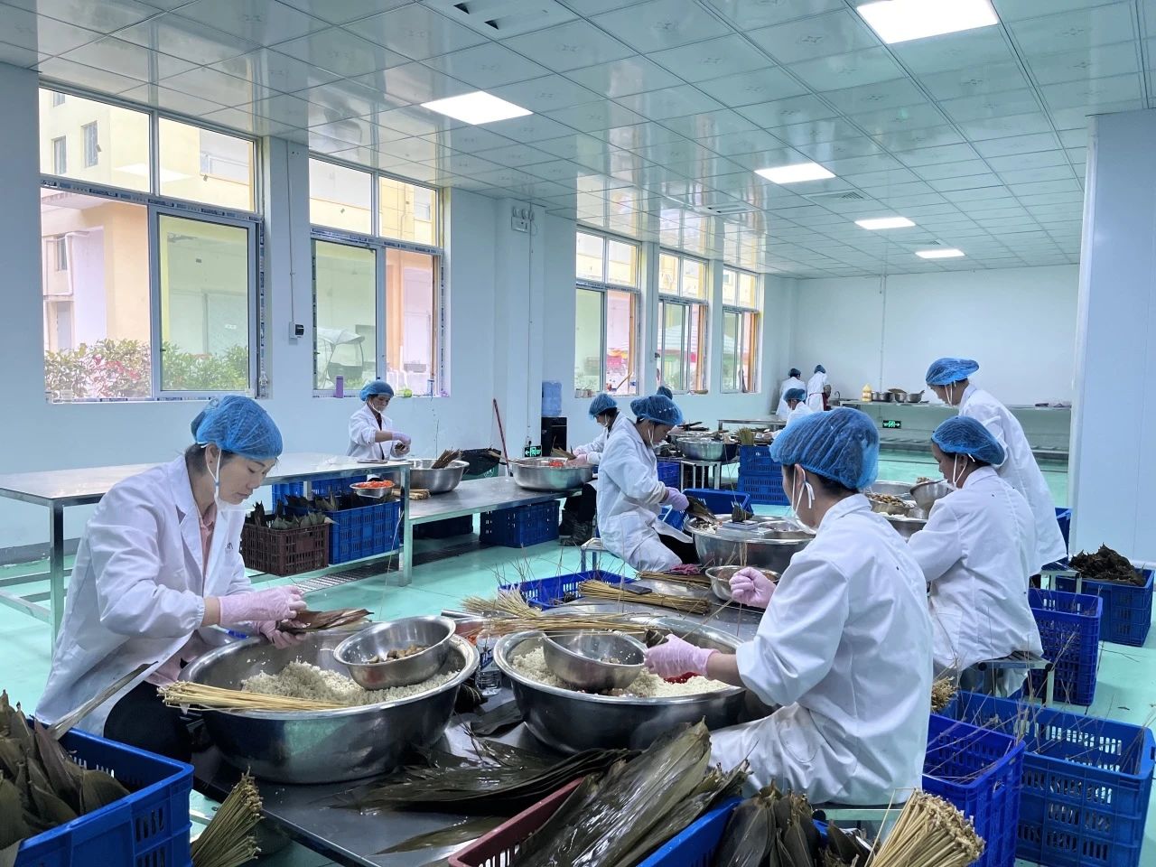 圖為富潤食品色生產車間。