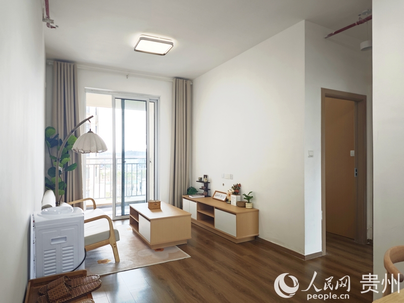 安巢·青年社區(云瀾店)兩居室樣板間。人民網 黃小桃攝.jpg
