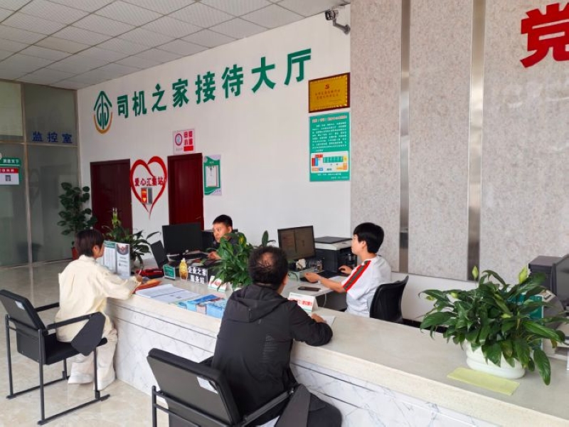 修文縣“企業(yè)之家”進(jìn)物流園“零距離”提供服務(wù)。