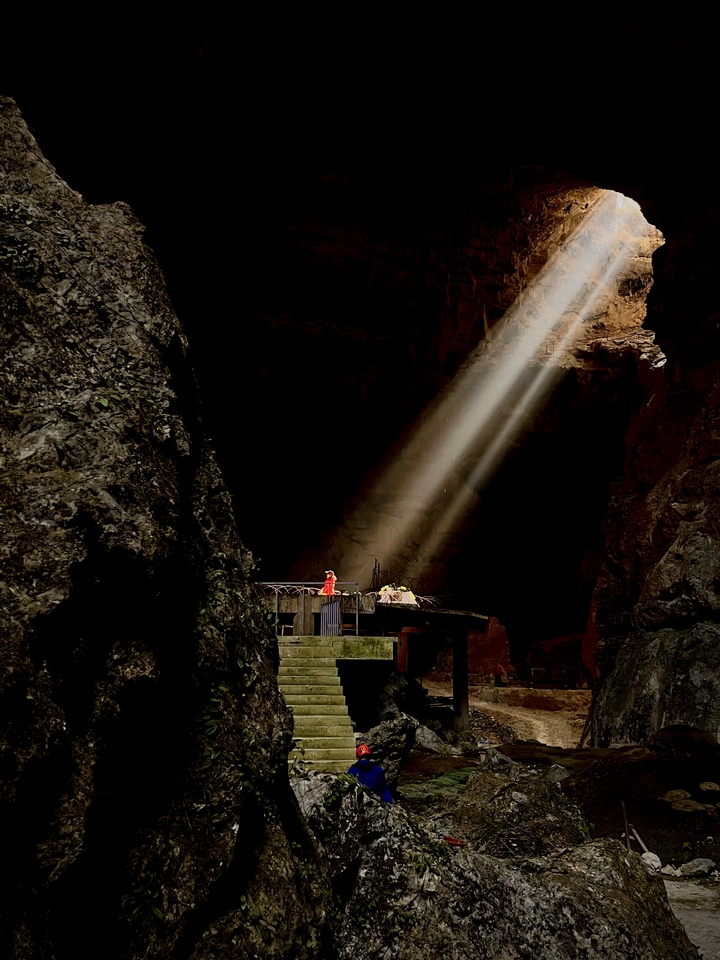 黔南州首份！情陽洞天溶洞群迎來司法“守護(hù)令”。