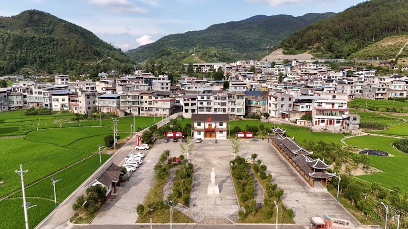 印江“強(qiáng)村富民”新答卷 山鄉(xiāng)巨變展新顏。