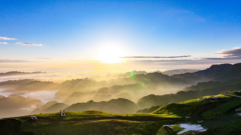 阿西里西大草原云海日出景觀。