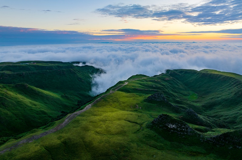 阿西里西大草原云海日出景觀。