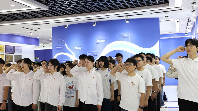 2025年畢業(yè)生黨員主題黨日活動(dòng)。