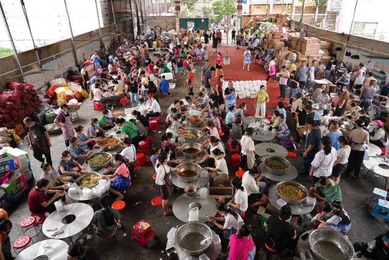 社會各界馳援榕江抗洪救災。