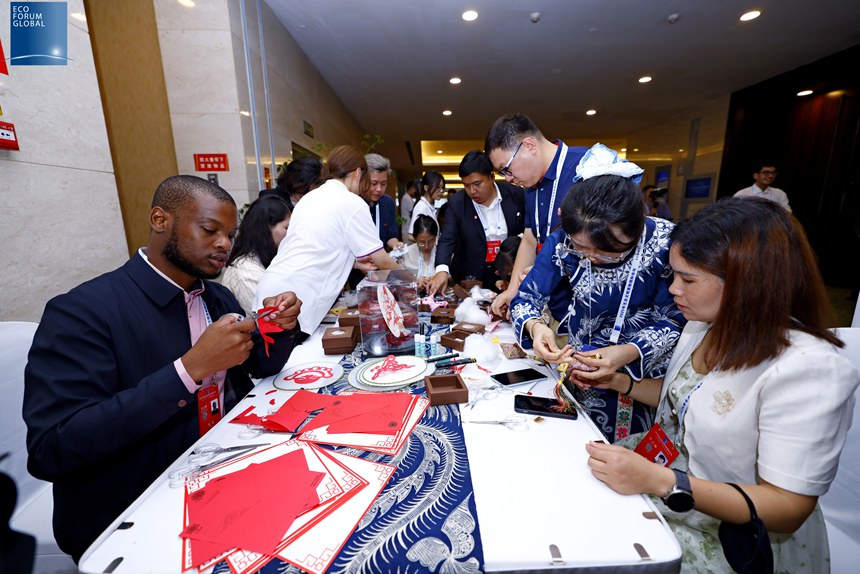 非遺展示。生態論壇新聞中心供圖