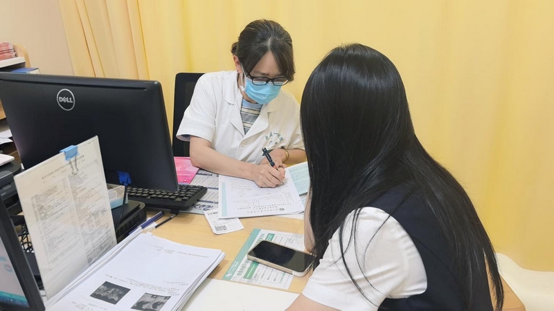 貴州中醫藥大學第一附屬醫院產科門診。