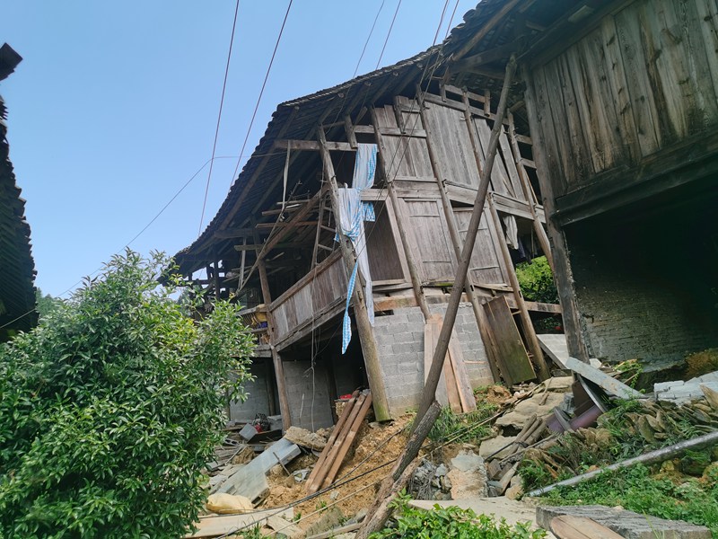 受災后的房屋。