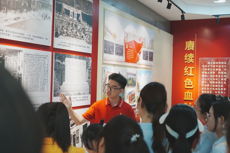 七所高校匯聚、百余名學(xué)子集結(jié),青春薪火燃遍遵義。