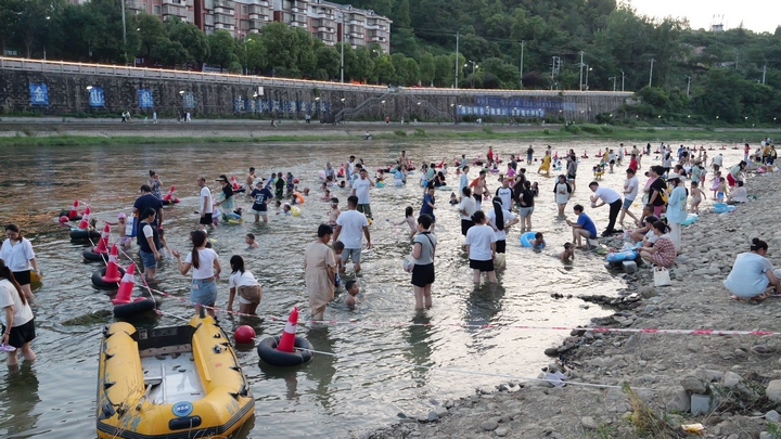 松桃：織密防溺水防線 守護(hù)夏日平安。
