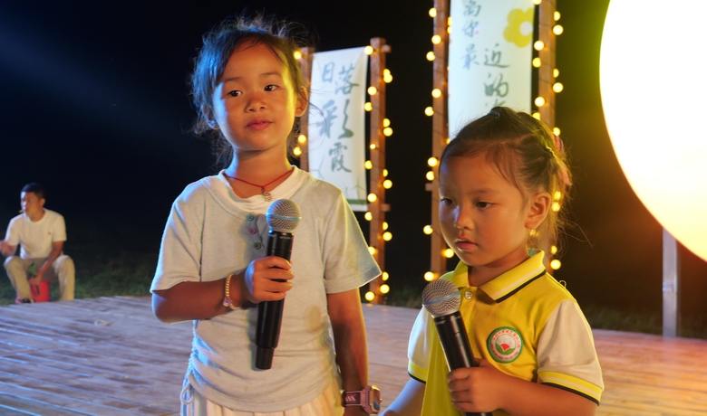 自然涼+音樂潮！松桃黔東草海激活夏季出游新玩法