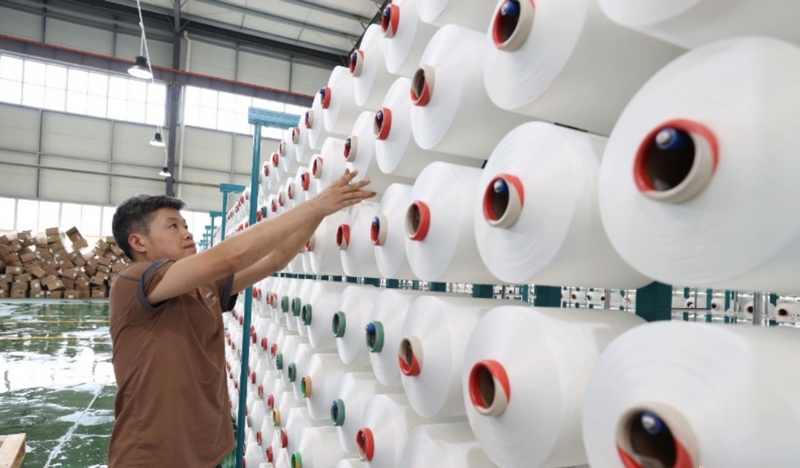 畢節(jié)紡織“研產(chǎn)銷一體化”項目一期建成投產(chǎn)。