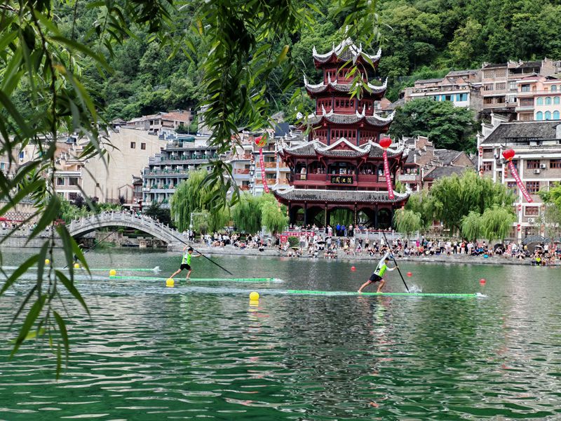 獨竹漂比賽。江春健攝