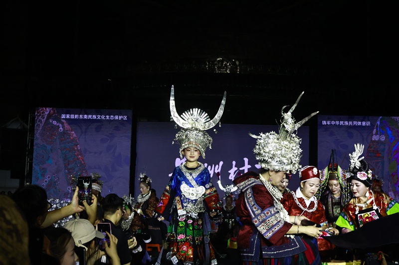 “村T”舞臺現場。