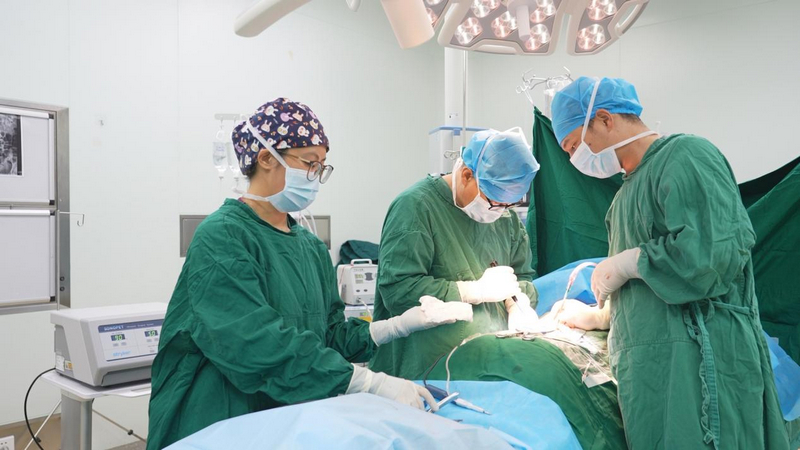 省級區域醫療中心——廣州醫科大學附屬第一醫院安順醫院為患者實施手術