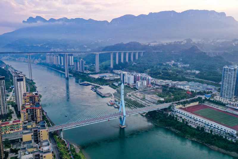 貴州省銅仁市思南縣縣城的烏江流域。潘希來攝