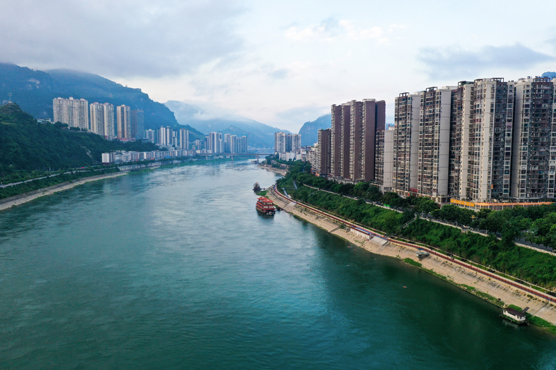 貴州省銅仁市思南縣縣城的烏江流域。潘希來攝