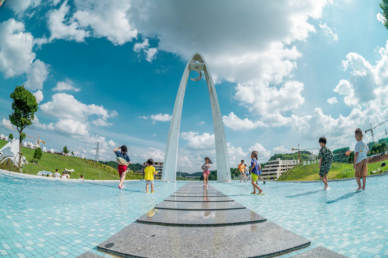 孩童玩樂區。魏鵬攝