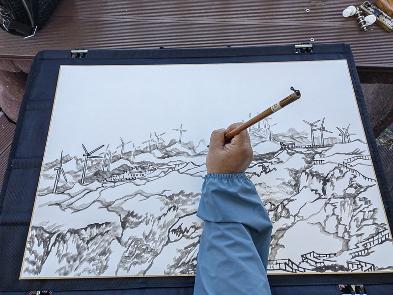 著名畫(huà)家王乘寫(xiě)生畫(huà)作赫章縣大韭菜坪。王永勝攝