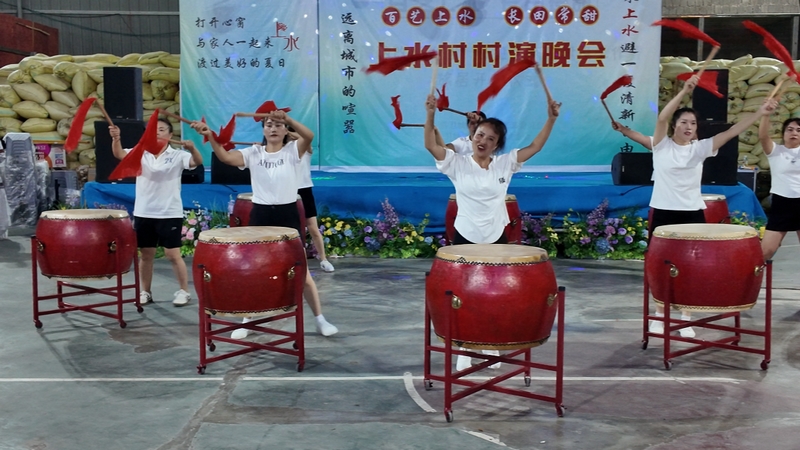 上水村“村晚”現場。吳秋芋攝