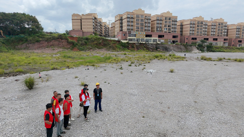 無人機(jī)實(shí)操現(xiàn)場(chǎng)。