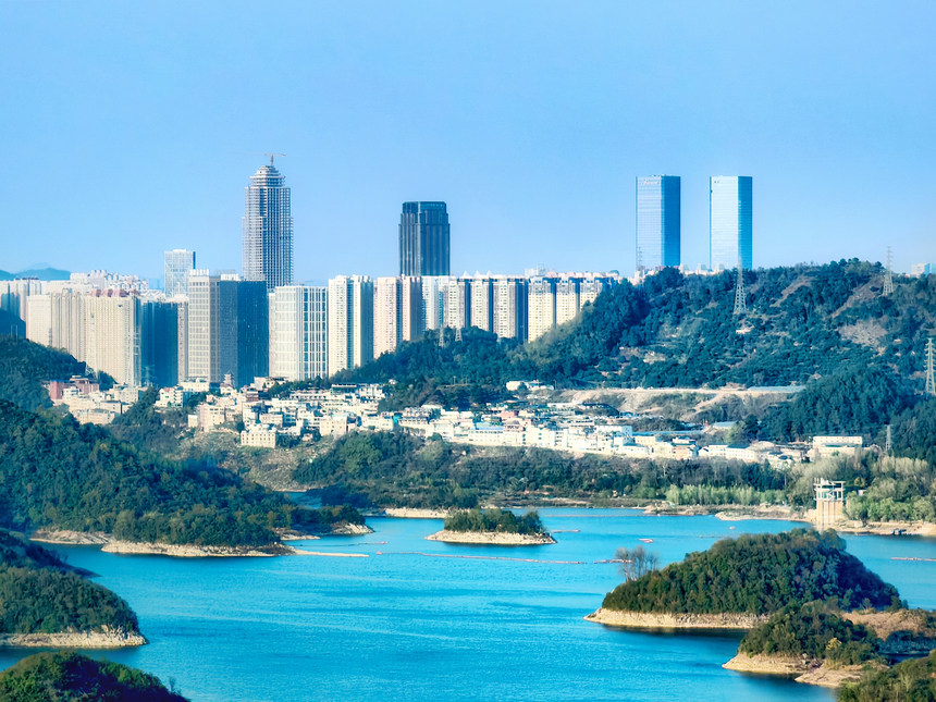 貴陽阿哈湖群島。湯恩博攝