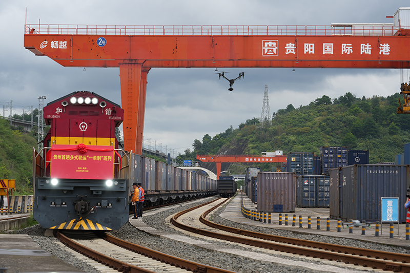 貴陽鐵路物流中心。楊亞文
