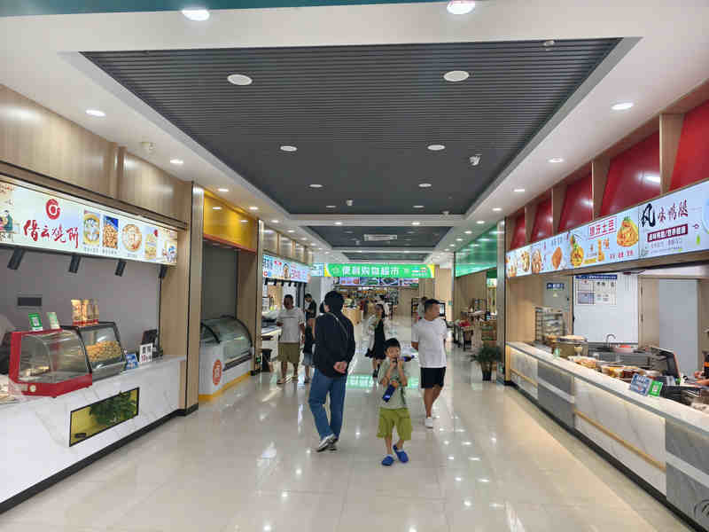 升級改造后重新亮相蘭海高速上堡服務區。