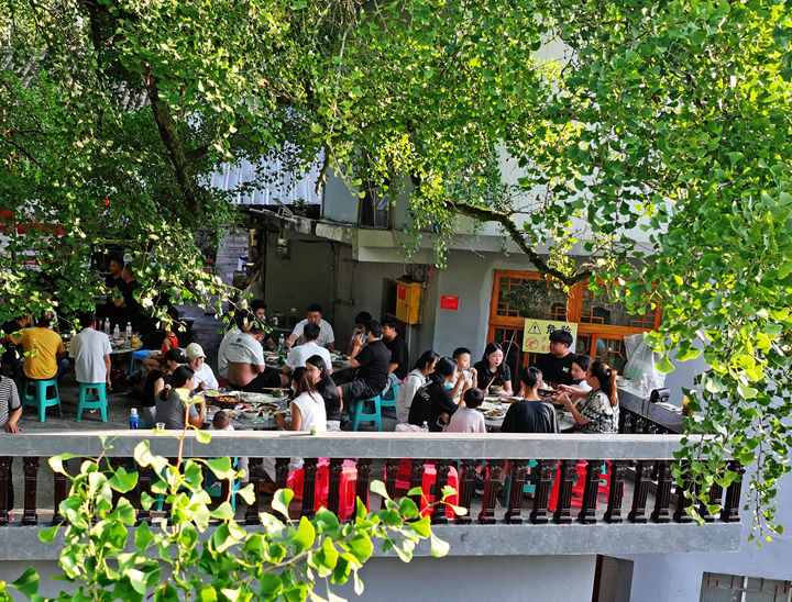 一碗金豆腐的“兩山”密碼。