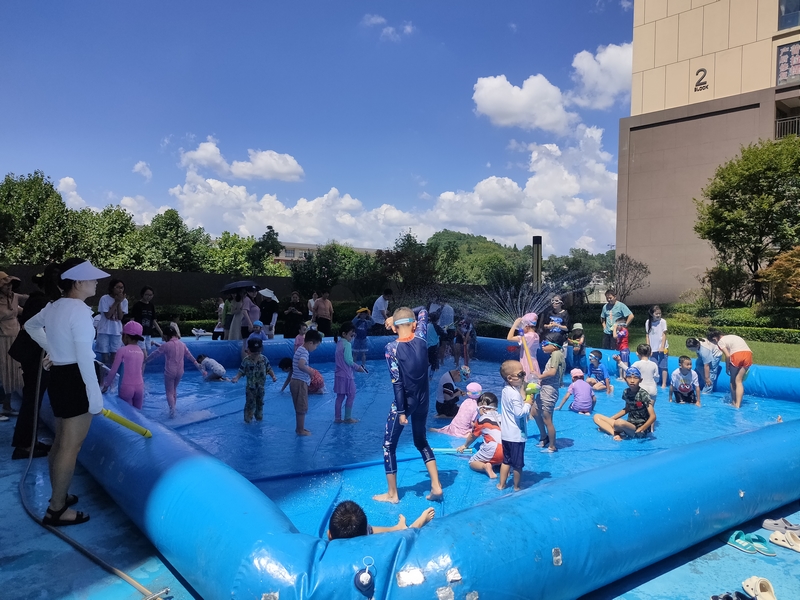 云潭街道閱湖社區。