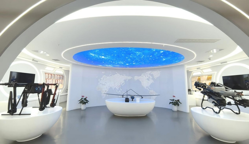 貴州恒飛科技有限公司飛行器產品展示。魏容攝。