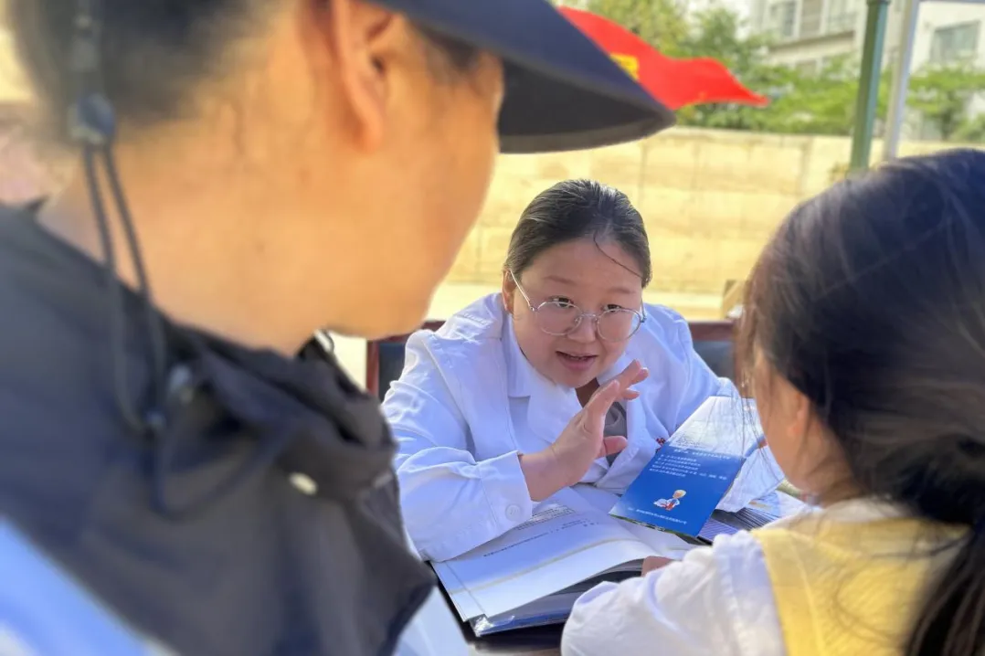 義診活動現場。