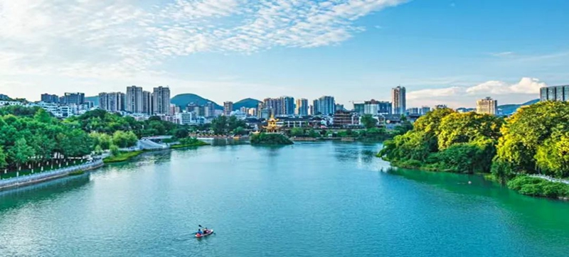 貴州銅仁：守護綠水青山 換得金山銀山。