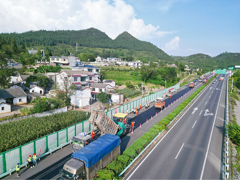 交通運輸部2024年度國家公路現代養護工程試點項目G78汕昆高速板江段路面維修養護項目。.jpg