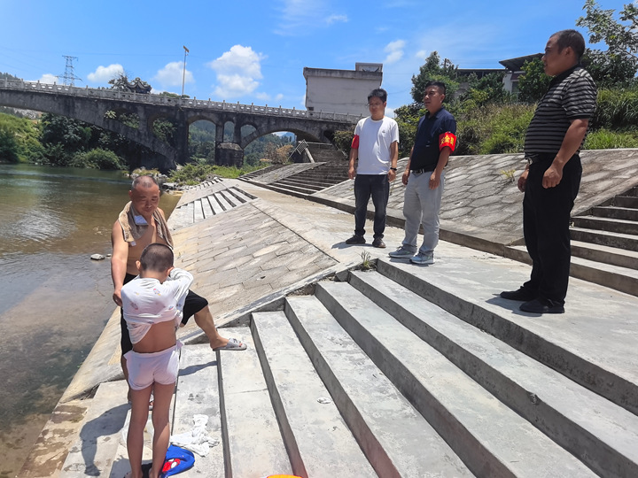 防溺水工作現場。