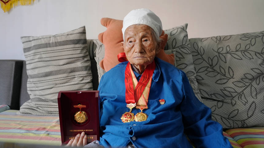 100歲抗戰老人時念英。