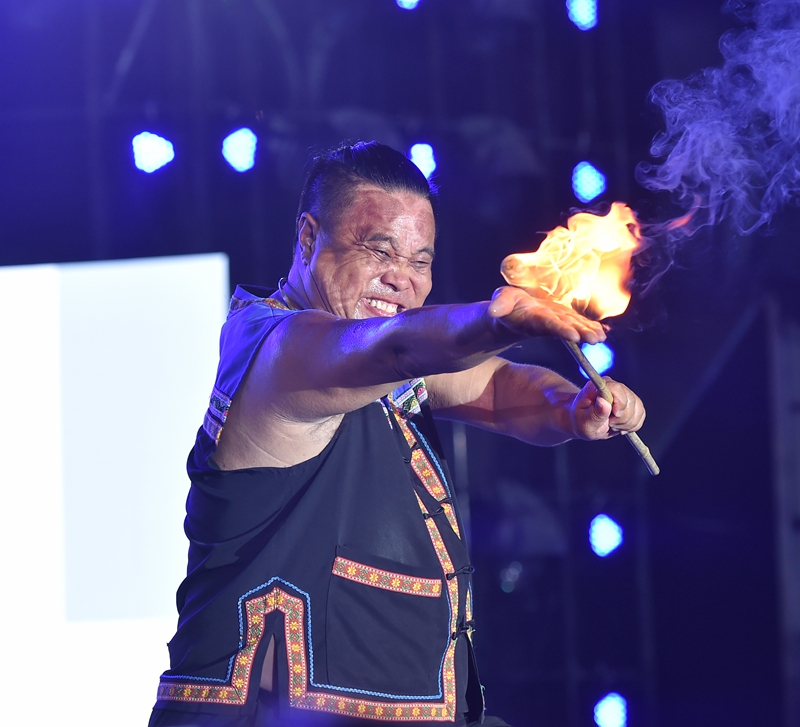 9月6日松桃村晚現(xiàn)場(chǎng)。謝慧芳攝