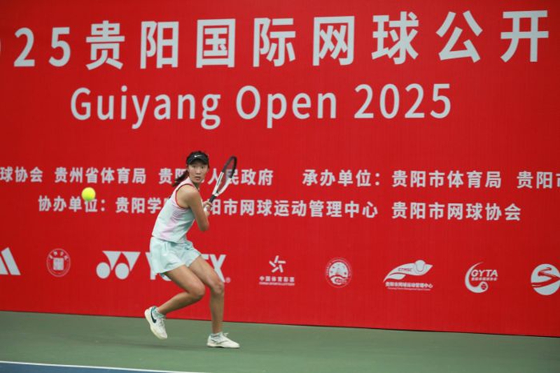 3、 參賽運動員王晶在比賽中。.jpg