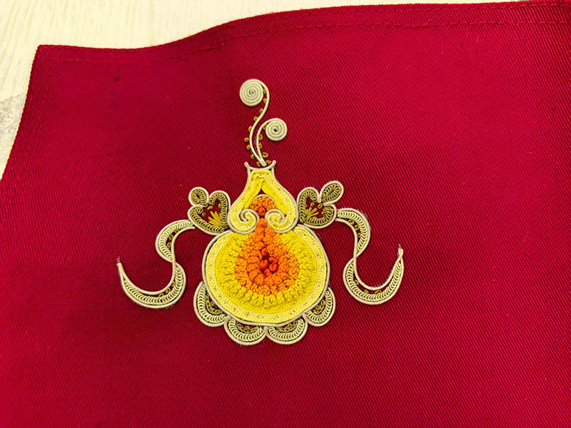 選手現場刺繡作品。