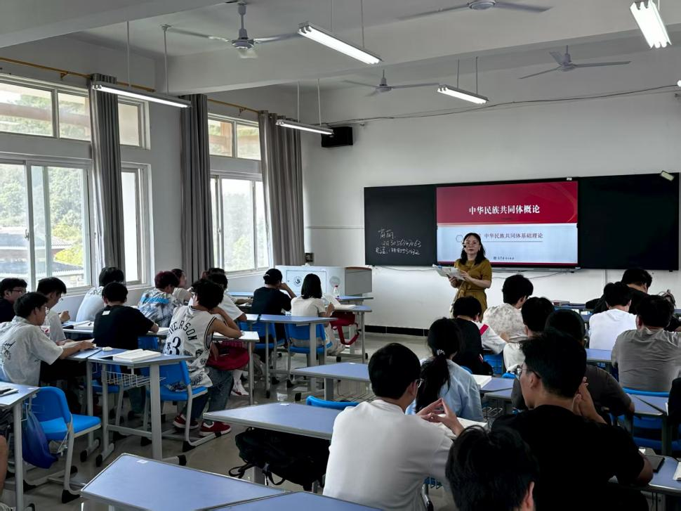 小班化教學(xué)課堂現(xiàn)場(chǎng)。凱里學(xué)院供圖