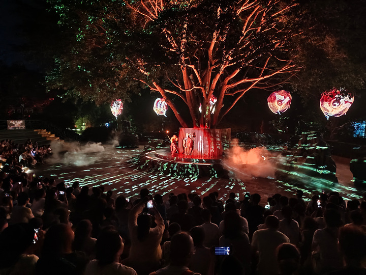 表演現(xiàn)場(chǎng)。