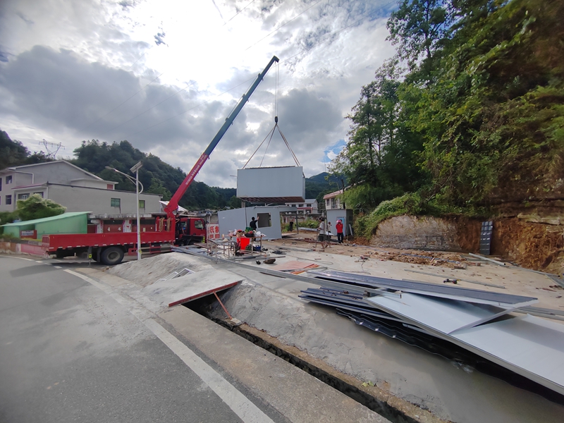 2 、小店搬離后場景。.jpg