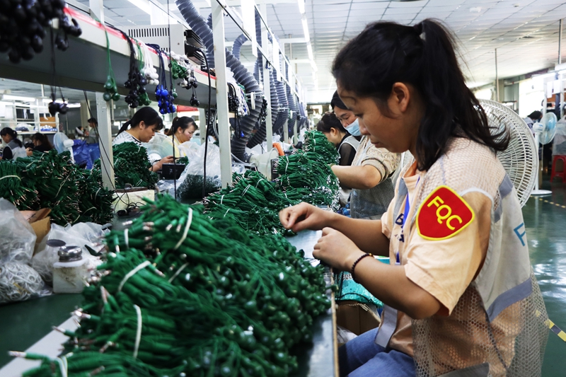 企業忙訂單、抓生產。