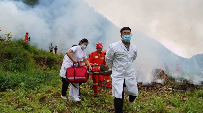 9月19日麻陽河保護區森林防滅火撲救演練現場。